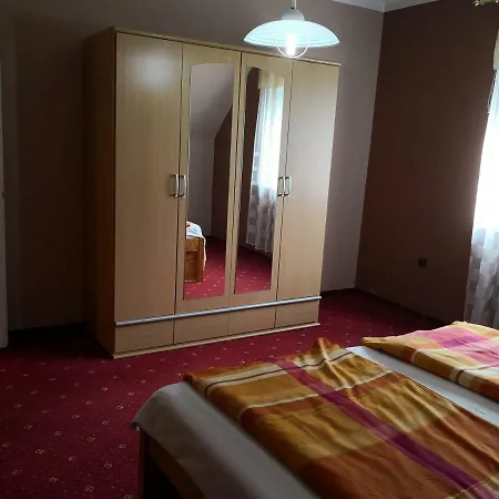 Zsiga Apartman Haus Apartment Balatonboglar