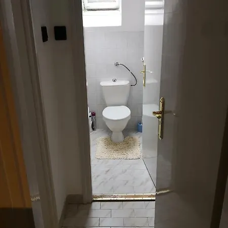 Zsiga Apartman Haus *